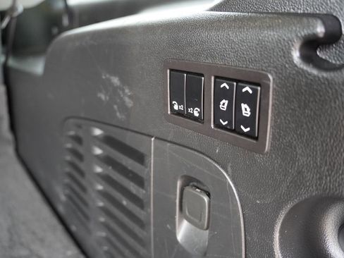 Used 2020 Chevrolet Suburban Premier w/ Max Trailering Package image 24