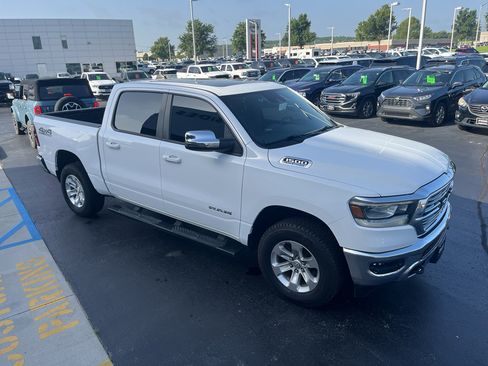 Used 2023 RAM 1500 Laramie AWD/4WD image 5