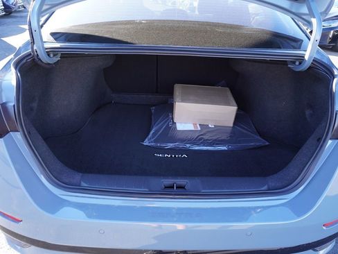 Certified 2025 Nissan Sentra SR image 8