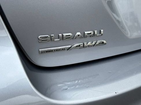Used 2025 Subaru Crosstrek 2.5i Premium AWD/4WD image 4
