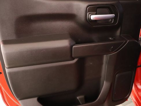 Used 2022 Chevrolet Silverado 1500 Custom image 15