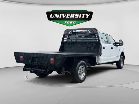 Used 2022 Ford F250 XL w/ Power Equipment Group AWD/4WD image 3