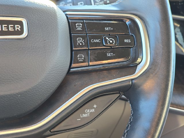 Used 2022 Jeep Grand Wagoneer Series I AWD/4WD image 22