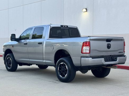 Used 2024 RAM 2500 Tradesman w/ Chrome Appearance Group AWD/4WD image 2