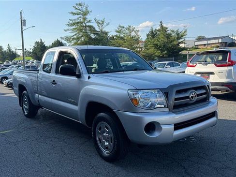 Used 2010 Toyota Tacoma 2WD Access Cab image 3