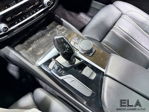 Used 2018 BMW 540i w/ M Sport Package RWD image 18