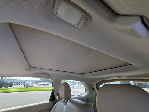 Used 2018 Nissan Pathfinder Platinum w/ Cargo Package FWD image 15