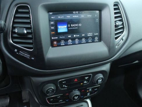 Used 2019 Jeep Compass Latitude w/ Popular Equipment Group image 15