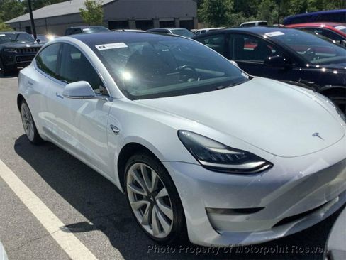 Used 2018 Tesla Model 3 Long Range RWD image 2