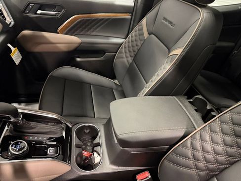 New 2026 GMC Canyon Denali image 25