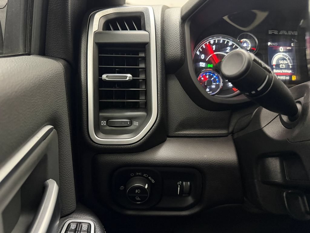 Used 2023 RAM 2500 Big Horn w/ Level 1 Equipment Group AWD/4WD image 31