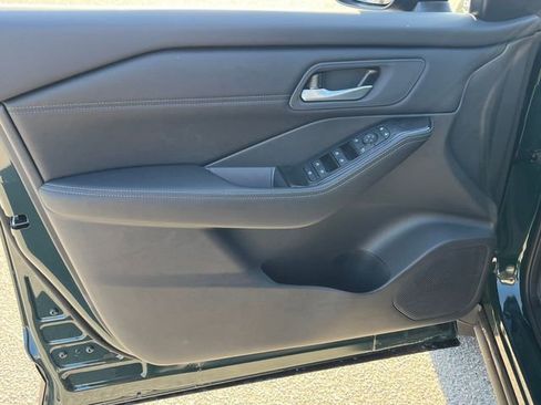 New 2026 Nissan Rogue SV FWD image 10