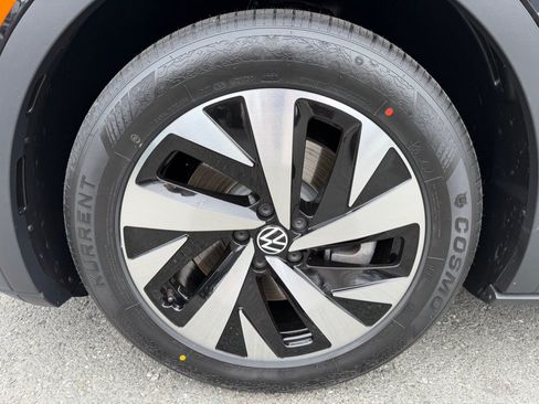 Used 2023 Volkswagen ID.4 Pro RWD image 46