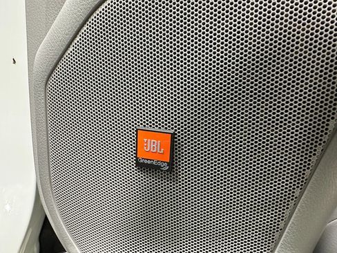 Used 2019 Toyota Highlander Limited image 20