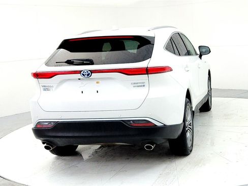 Used 2021 Toyota Venza Limited image 5