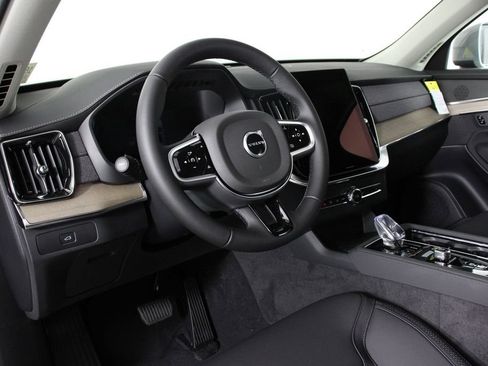 New 2026 Volvo XC90 B5 Core AWD/4WD image 8
