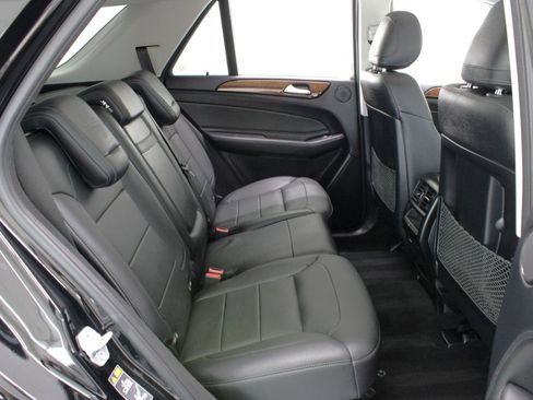 Used 2017 Mercedes-Benz GLE 400 4MATIC image 41