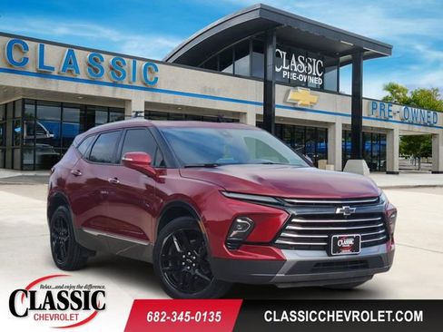 Used 2023 Chevrolet Blazer Premier w/ Driver Confidence II Package FWD image 1