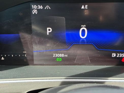 Certified 2022 Volkswagen Tiguan SE w/ Panoramic Sunroof Package image 18