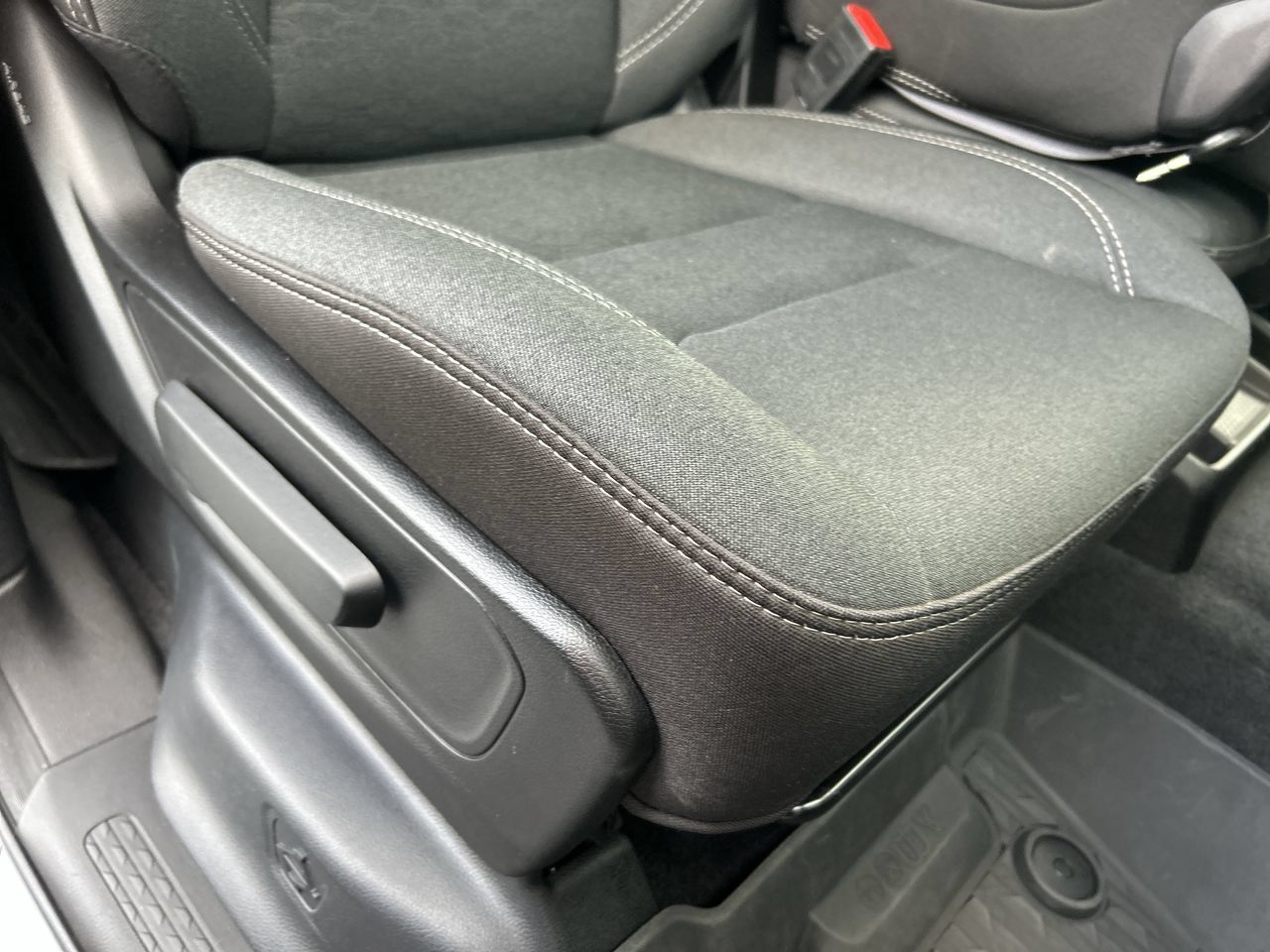 Used 2025 RAM 1500 Tradesman w/ Night Edition AWD/4WD image 16