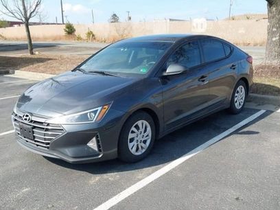 Used 2020 Hyundai Elantra SE