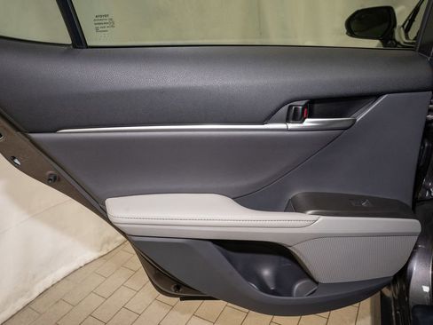 Used 2024 Toyota Camry XLE image 9