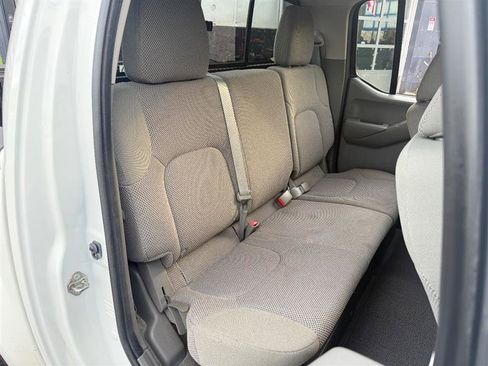 Used 2017 Nissan Frontier SV AWD/4WD image 19