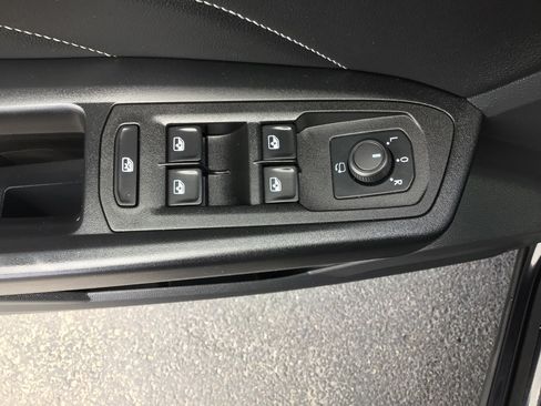 Used 2020 Volkswagen Atlas Cross Sport SEL Premium R-Line AWD/4WD image 8