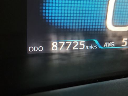 Used 2016 Toyota Prius Two image 19