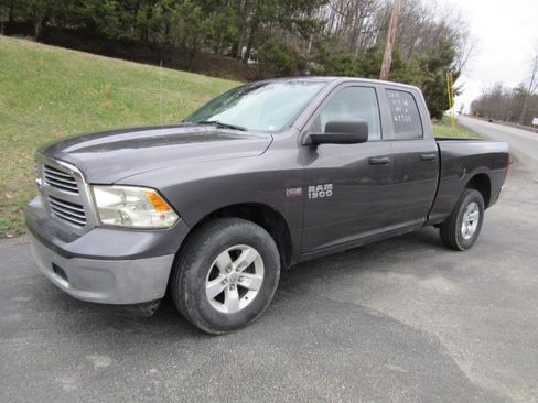Used 2015 RAM 1500 ST w/ SXT Appearance Group image 7
