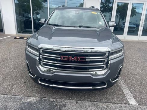 Used 2021 GMC Acadia SLT w/ Technology Package FWD image 2