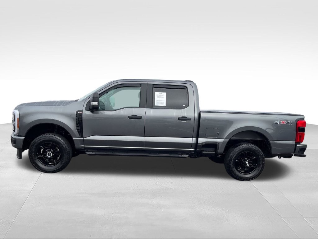 Used 2025 Ford F250 XL w/ STX Appearance Package AWD/4WD image 2
