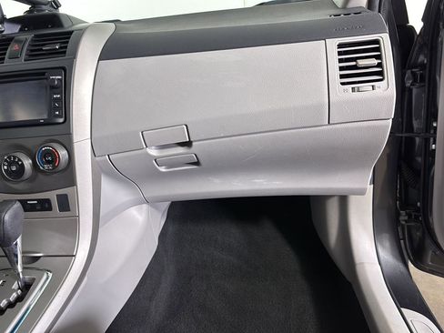 Used 2013 Toyota Corolla LE image 22