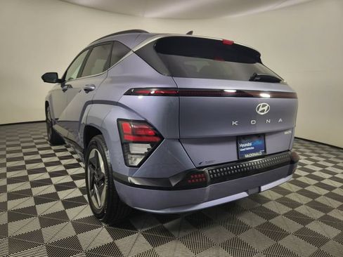 Certified 2024 Hyundai Kona Limited FWD image 3