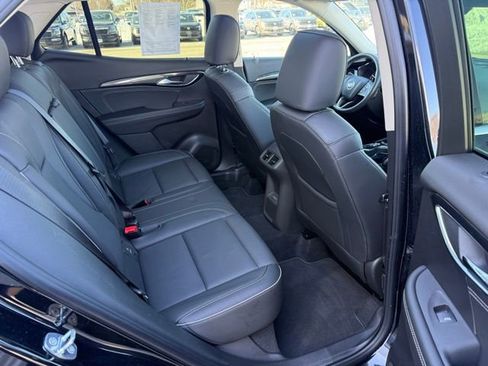 Used 2022 Buick Envision Essence w/ Safety Package image 21