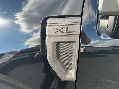 New 2025 Ford Maverick XL FWD image 9