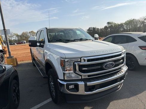 Used 2020 Ford F250 Lariat w/ Lariat Value Package image 2