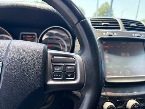 Used 2015 Dodge Journey Crossroad w/ Flexible Seating Group FWD image 21