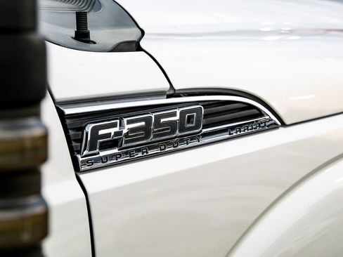 Used 2013 Ford F350 Lariat w/ Lariat Ultimate Pkg image 50