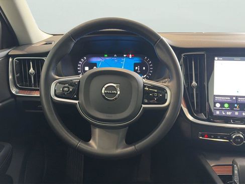 Used 2025 Volvo V60 B5 Cross Country Plus AWD/4WD image 11