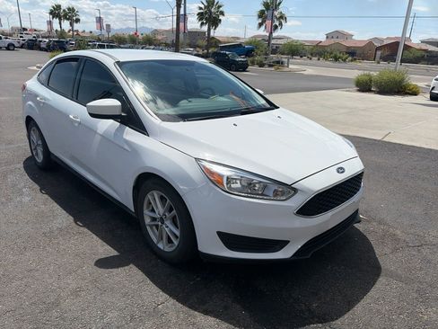 Used 2018 Ford Focus SE FWD image 9