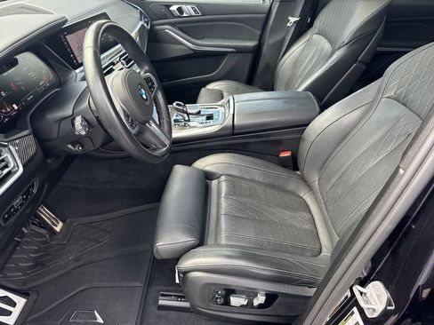 Used 2021 BMW X5 M50i AWD/4WD image 9