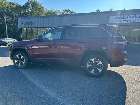 Used 2023 Jeep Grand Cherokee image 12