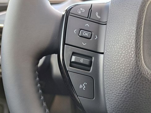 New 2026 Toyota Prius XLE image 10