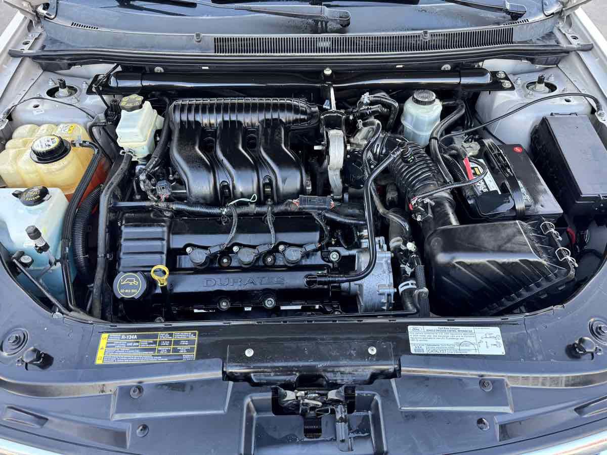 Used 2006 Ford Five Hundred SEL FWD image 23
