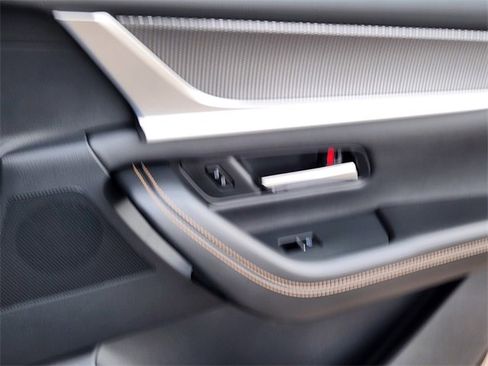 New 2026 MAZDA CX-90 Plug-In Hybrid w/ Preferred image 15