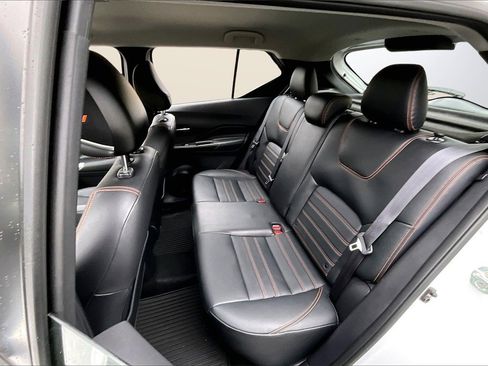 Used 2019 Nissan Kicks SR w/ SR Premium Package image 21