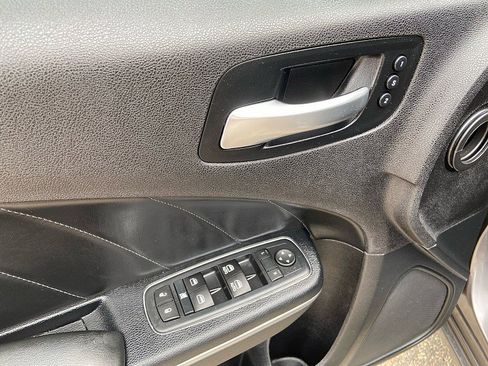 Used 2015 Dodge Charger SXT w/ AWD Plus Group image 10