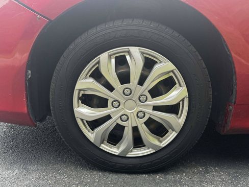 Used 2012 Toyota Camry LE FWD image 10