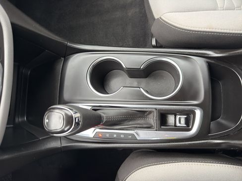 Used 2020 Chevrolet Equinox LT image 22